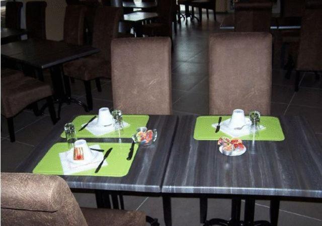 Hotel Le Richevaux Neufchateau Luaran gambar