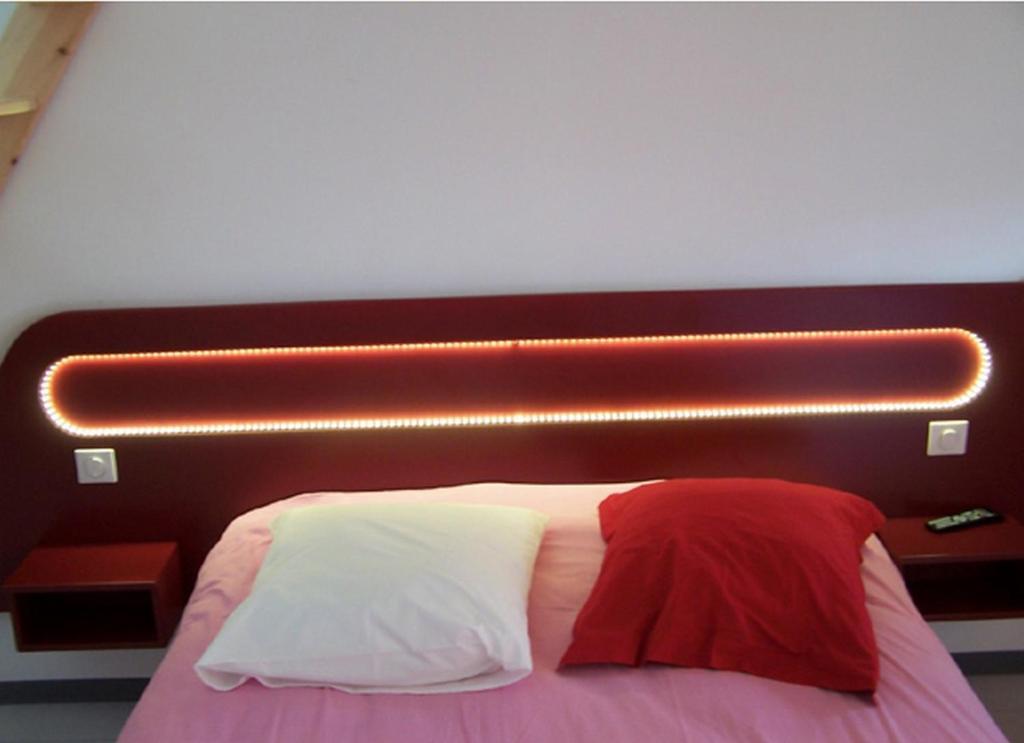 Hotel Le Richevaux Neufchateau Luaran gambar